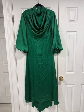 Touche prive dress Green Draped Neck Midi Dress -